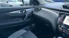 Nissan Qashqai 1.2 DiG-T N-Connecta 5dr Xtronic Petrol Hatchback